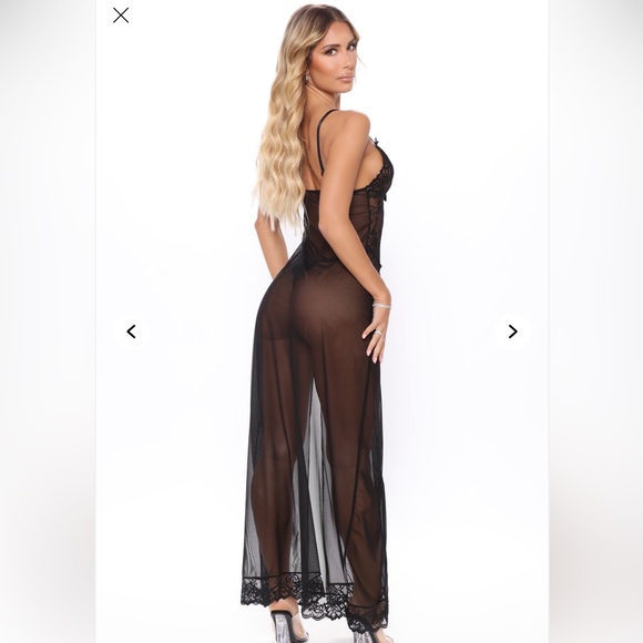 🦋 Sheer Black Lace Nightgown Gown with Slit on the side - Picture 4 of 7